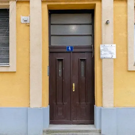 New In The Center Apartament Nowy Sad