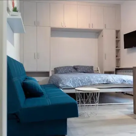 Apartament New In The Center *